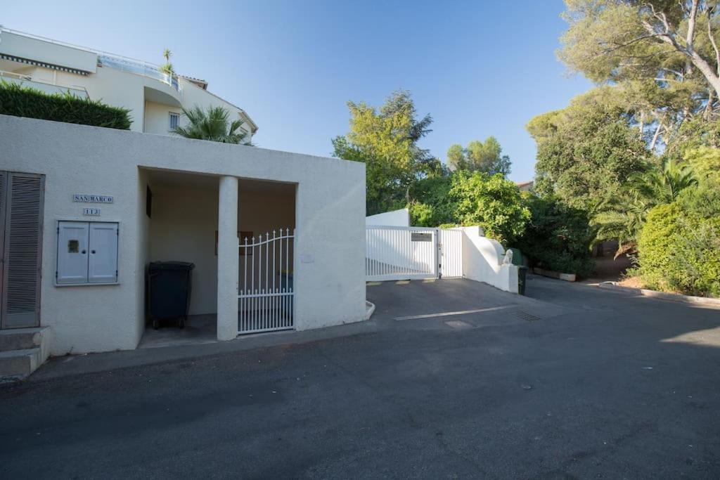 Quiet And Cozy 1br Close To And Services *